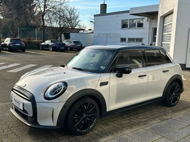 MINI Cooper 5-deurs