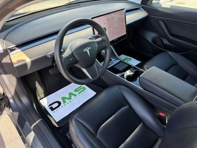 Tesla Model 3 RWD Standard Range