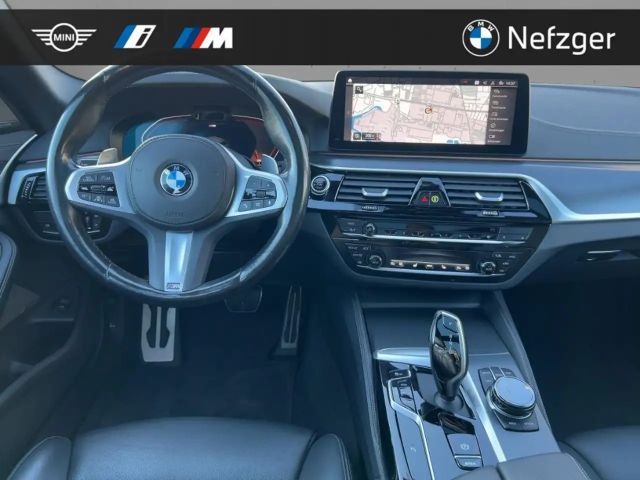BMW 540 540d M-Sport Touring xDrive