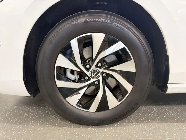 Volkswagen Passat 1.5 eTSI