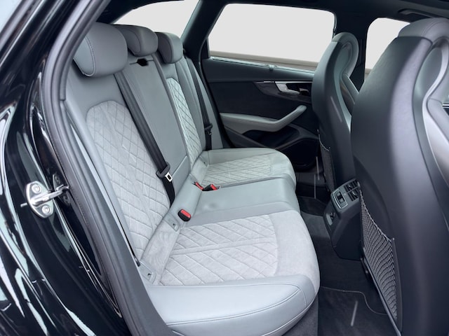 Audi A4 50 TDI Avant Quattro S-Line