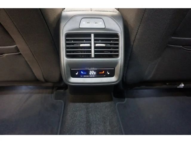 Skoda Superb 2.0 TDI Combi Selection