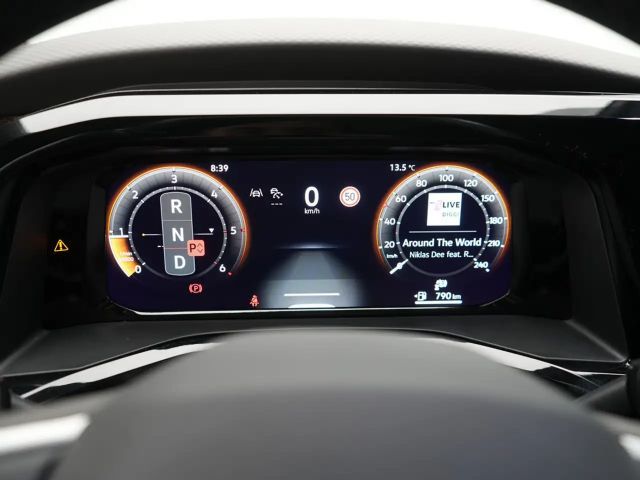 Volkswagen Multivan Style T7