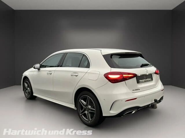 Mercedes-Benz A 250 A 250 e AMG Line