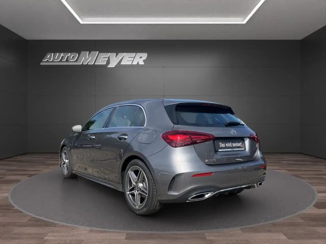 Mercedes-Benz A 180 AMG Line