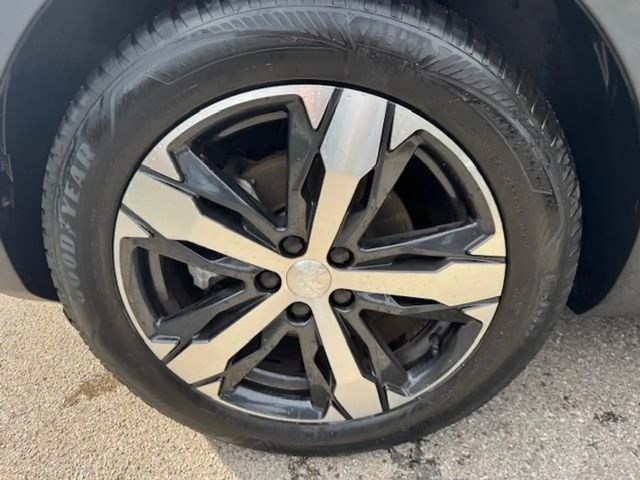 Peugeot 5008 Allure Pack EAT8 HDi