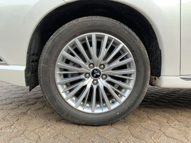 Mitsubishi Outlander 4WD PHEV