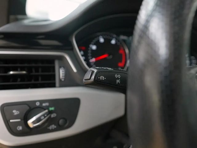 Audi A4 35 TDI S-Line S-Tronic Sedan