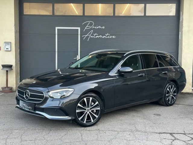 Mercedes-Benz E 300 AVANTGARDE E 300 de
