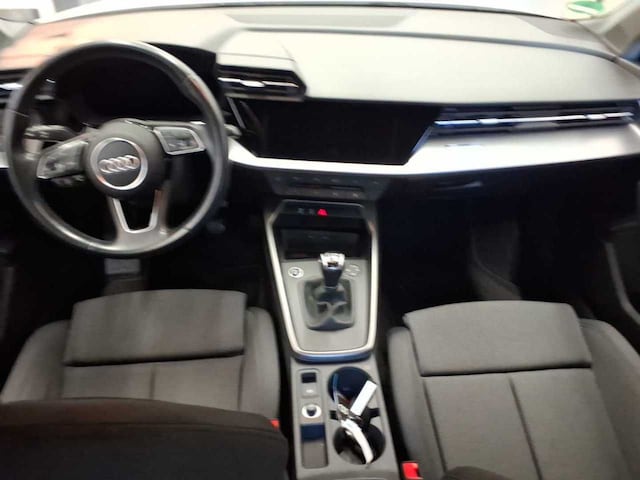 Audi A3 30 TDI Sedan