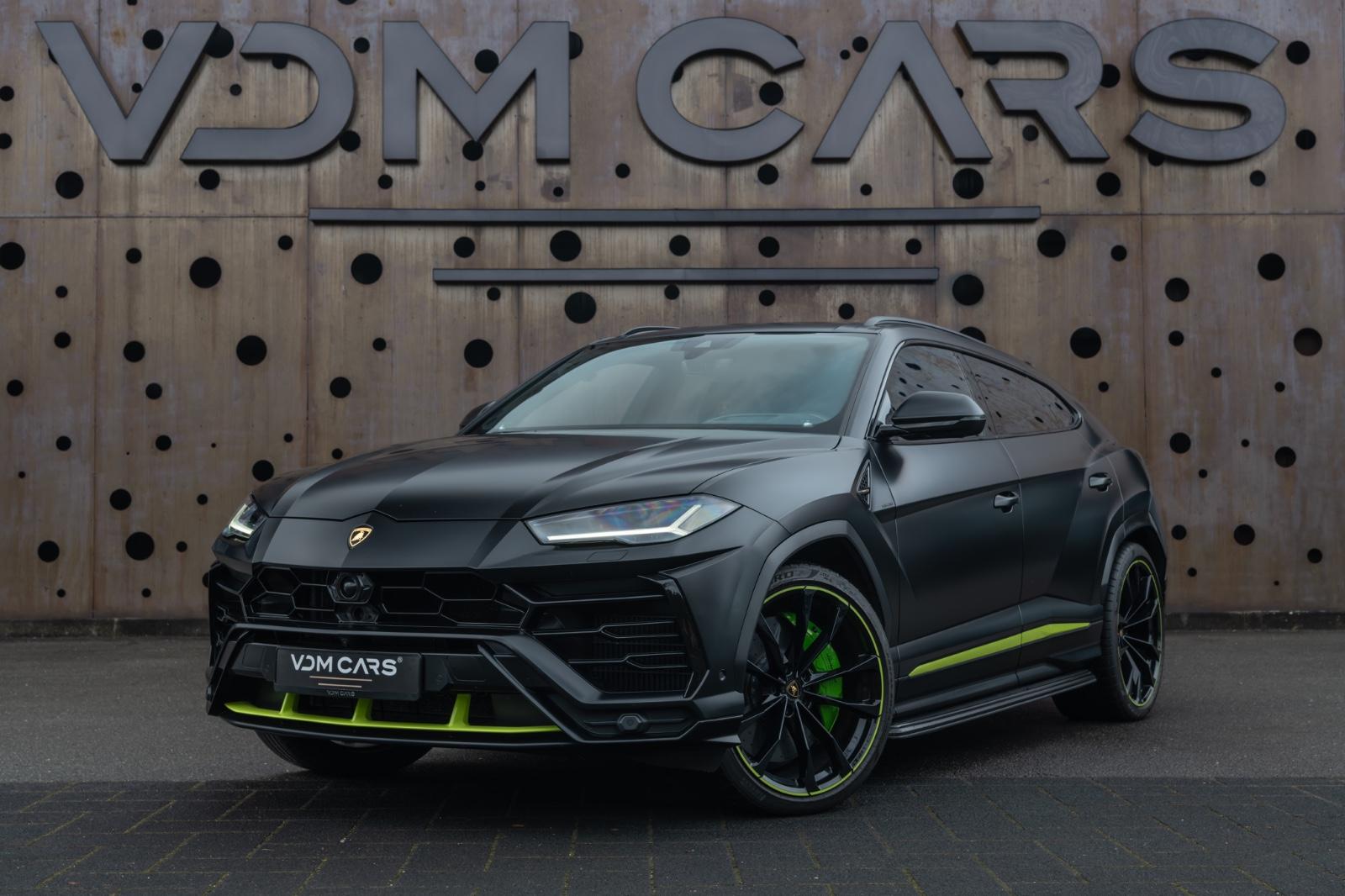 Lamborghini Urus *4-SITZ*CARBON*ORIG. MATTLACK*GRAPHITE CAP*