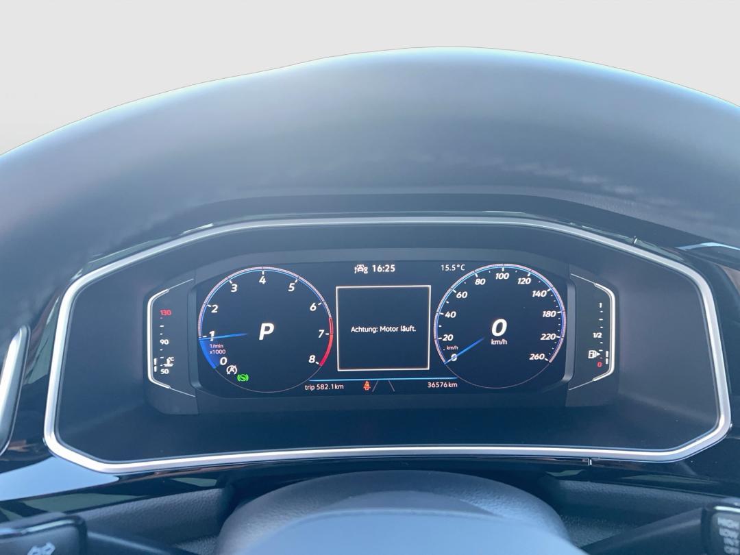 Volkswagen T-Roc 1.5 TSI DSG R-Line