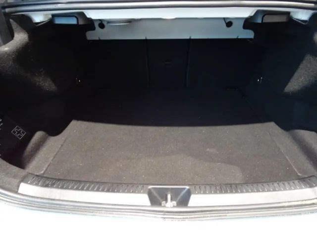 Mercedes-Benz A 180 Progressive