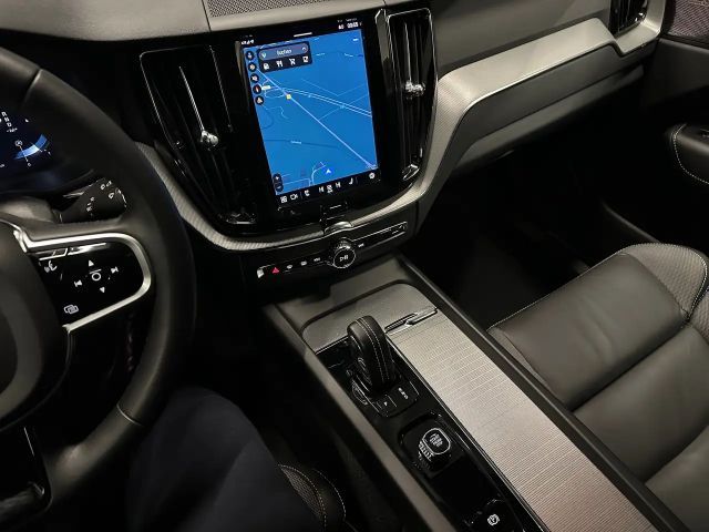 Volvo XC60 AWD R-Design