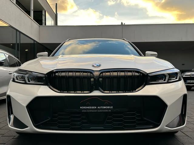 BMW 330 330d M-Sport Touring xDrive