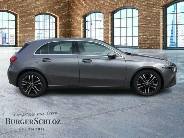 Mercedes-Benz A 180 Hatchback