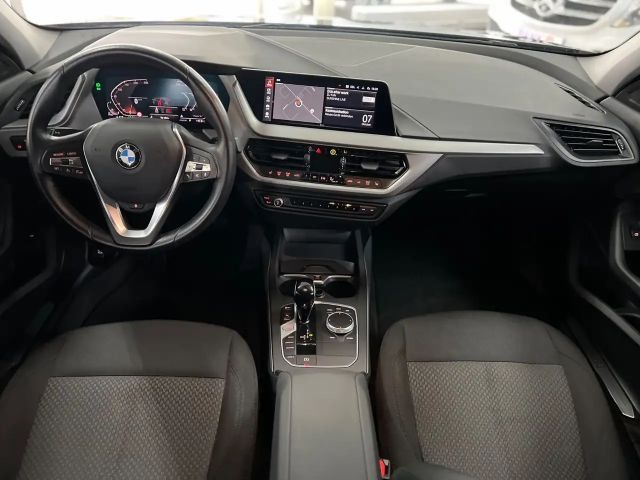 BMW 116 116d Advantage pakket Sedan