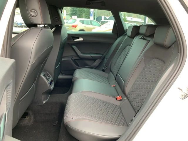 Seat Leon 1.5 eTSI DSG FR-lijn