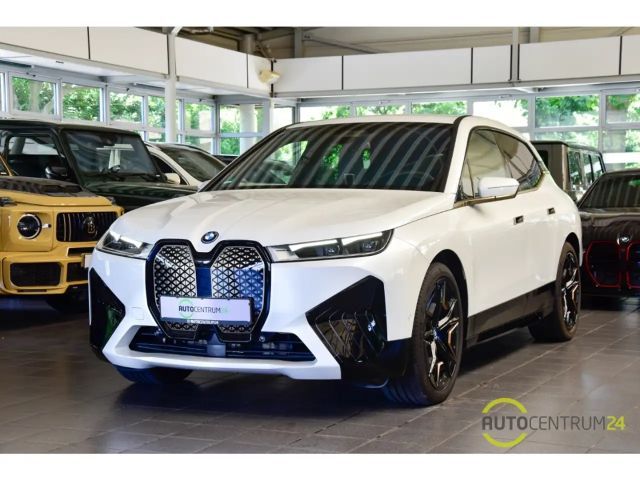 BMW iX 40 Massage HK Keyless 360 HUD Park+