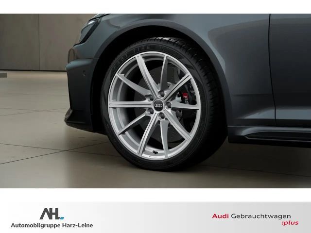 Audi RS4 Avant Quattro