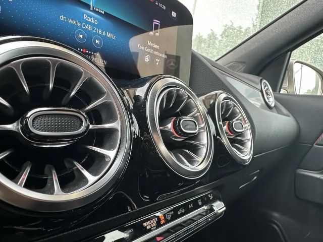 Mercedes-Benz EQA 350 4MATIC Advanced