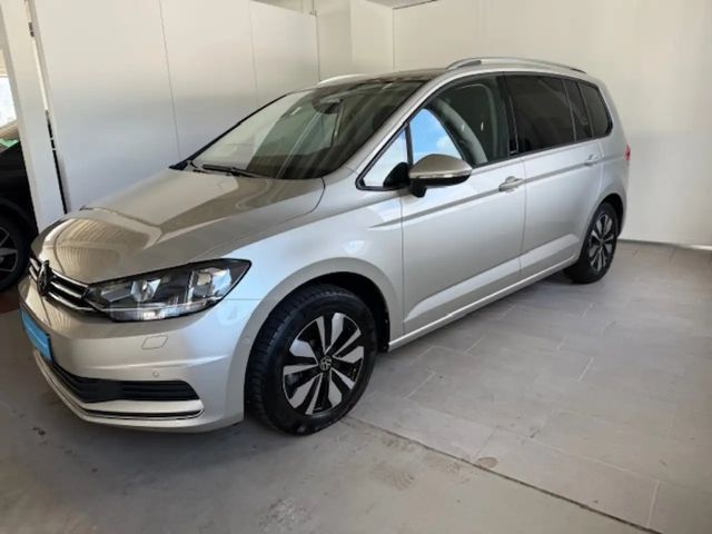 Volkswagen Touran 1.5 TSI Move