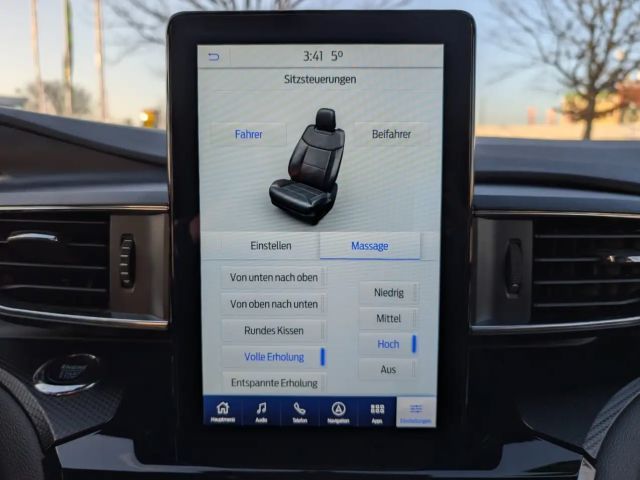 Ford Explorer Plug in Hybrid ST Line