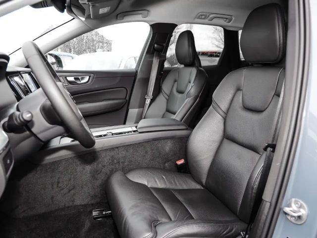 Volvo XC60 Dark Plus