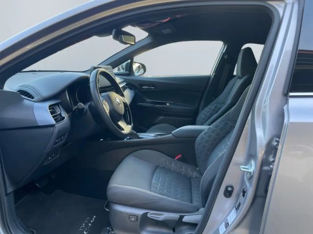 Toyota C-HR Hybride Team D