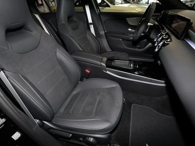 Mercedes-Benz A 200 AMG Line