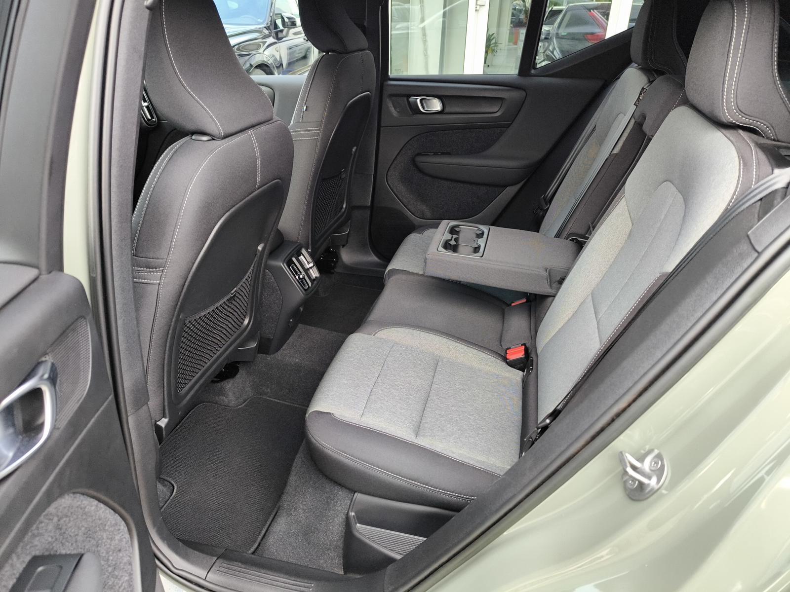 Volvo XC40 B3 Benzin ACC / BLIS / AHK