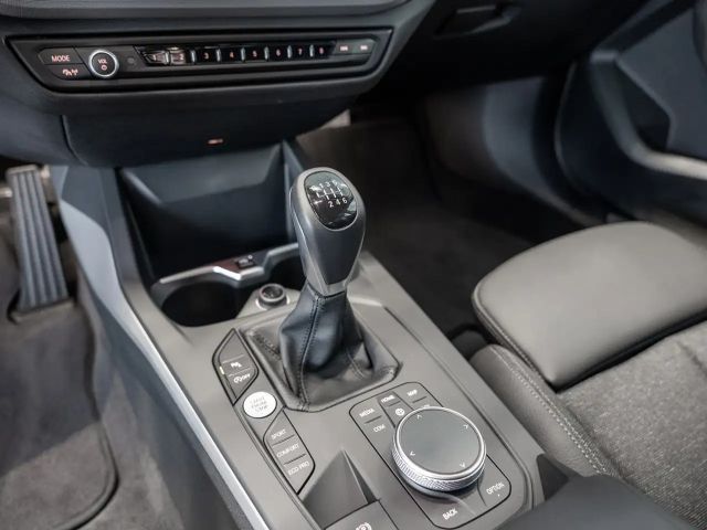 BMW 116 116i Advantage pakket Sedan