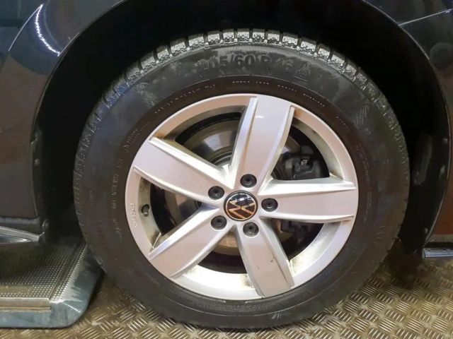 Volkswagen Touran 2.0 TDI DSG Highline R-Line