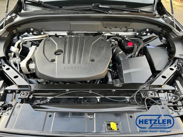 Volvo XC60 AWD Dark Plus