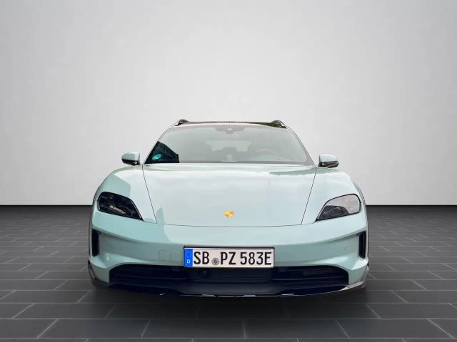 Porsche Taycan 4 Cross Turismo