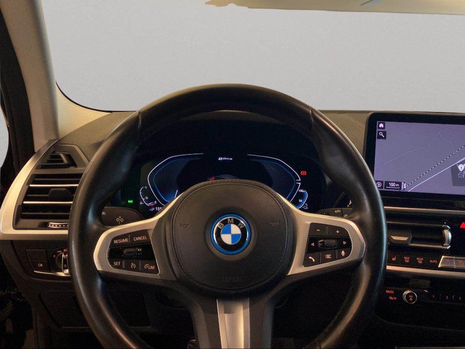 BMW X3 xDrive30e