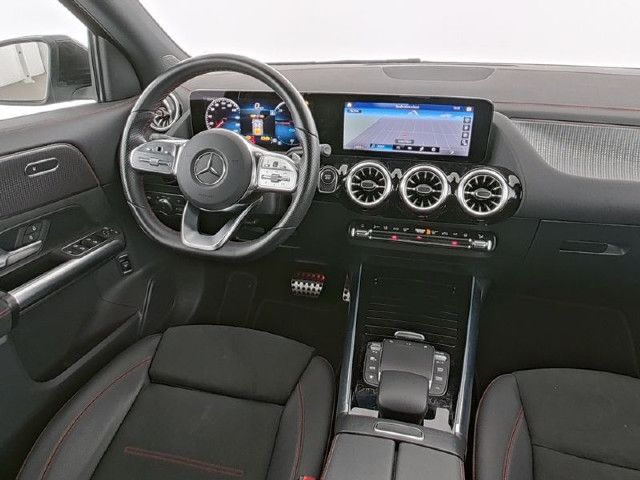Mercedes-Benz EQA 300 4MATIC