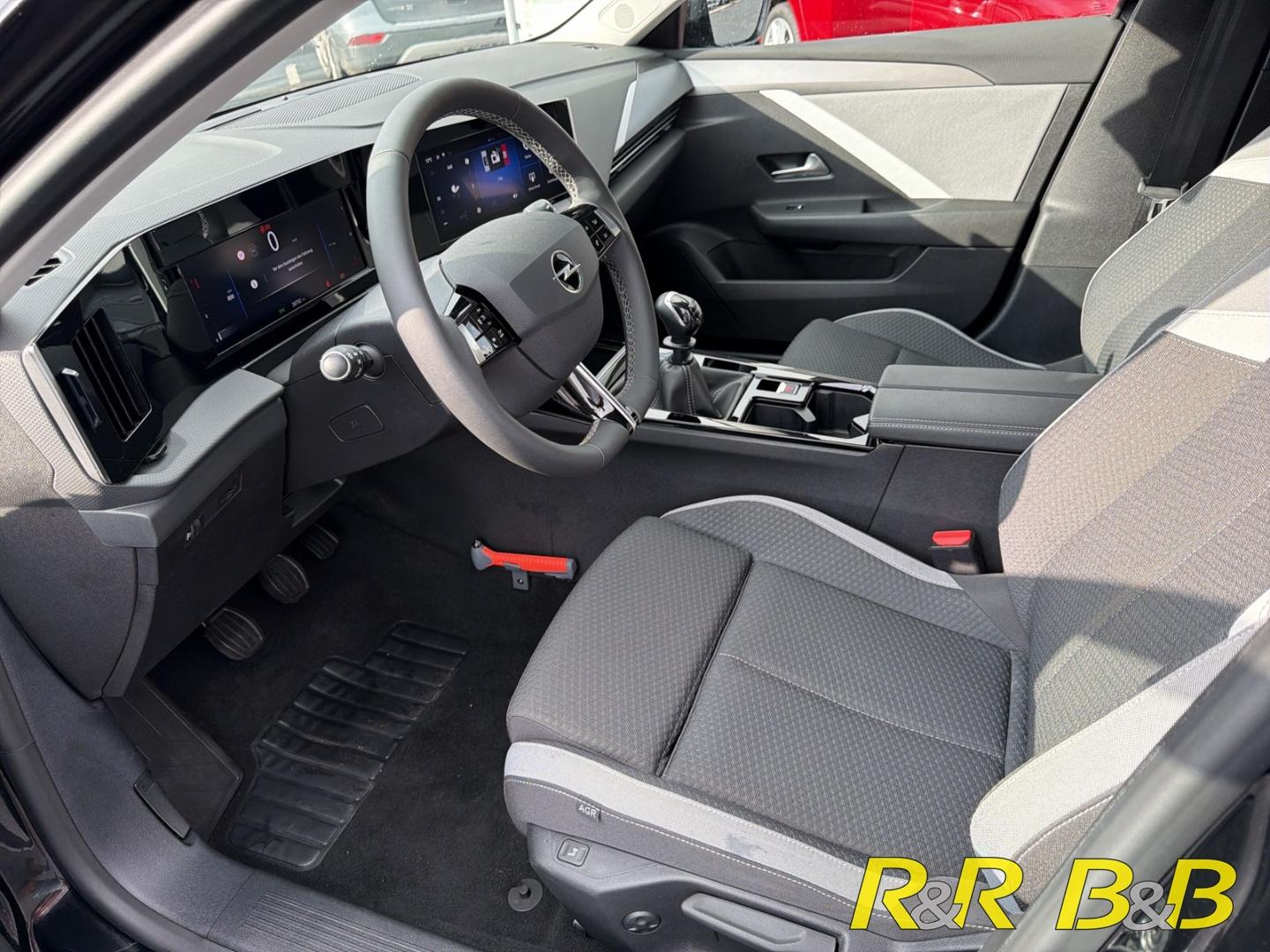 Opel Astra Edition Sports Tourer