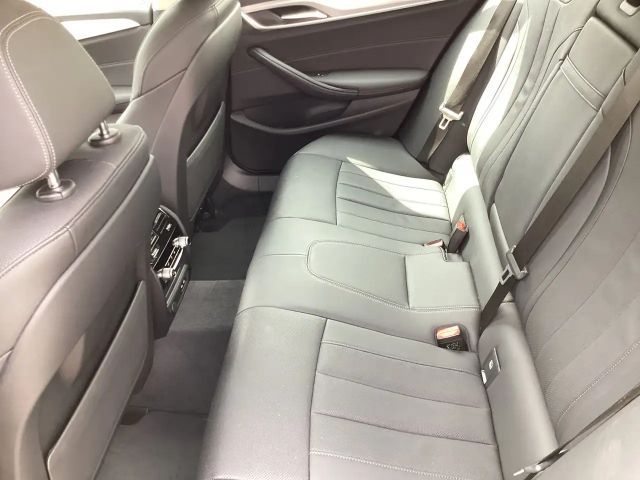 BMW 530 530e Touring