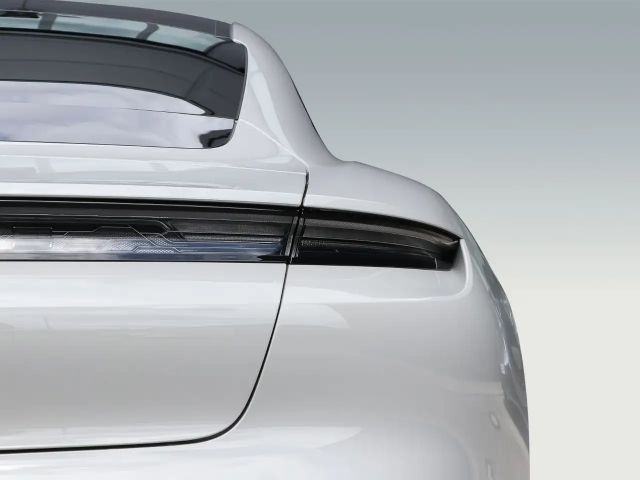 Porsche Taycan 4S