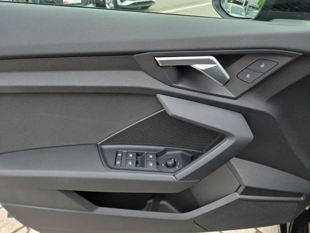 Audi A3 30 TDI Sedan