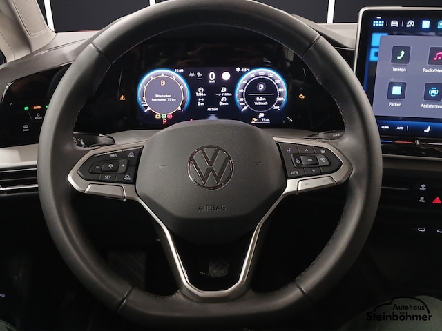 Volkswagen Golf 1.5 eTSI DSG Life Variant