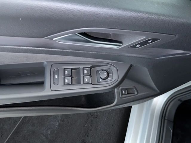 Volkswagen Golf Style Variant