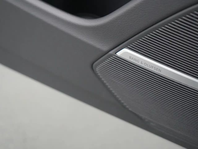 Audi Q8 e MATRIX RAUTE LUFT LEDER B&O ACC MEMORY N