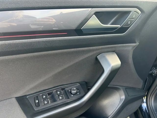 Volkswagen T-Roc DSG Sport