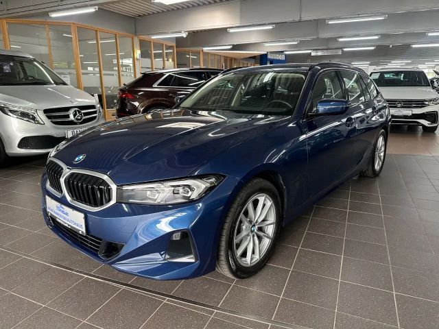 BMW 320 320d Touring xDrive