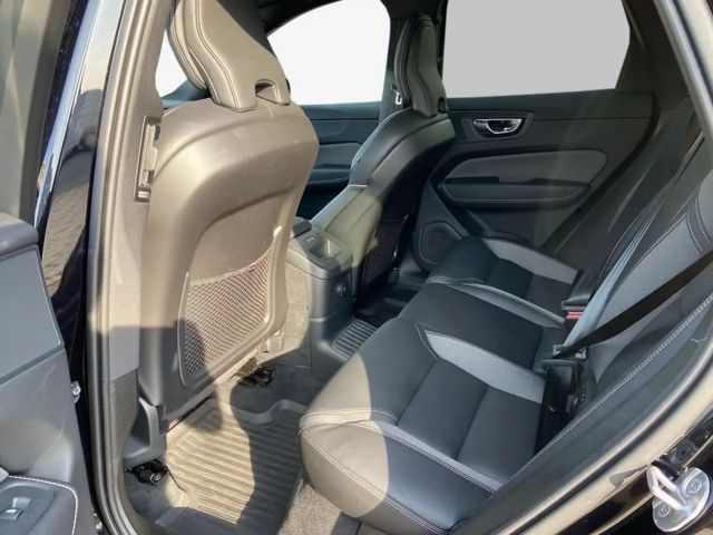 Volvo XC60 AWD Plus T8