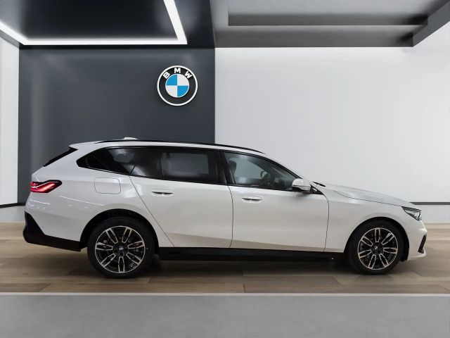 BMW 530 530e Touring