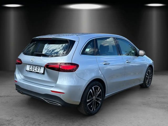 Mercedes-Benz B 220 B 220 d Progressive Sedan