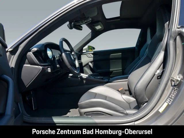 Porsche 992 Carrera Coupé GTS